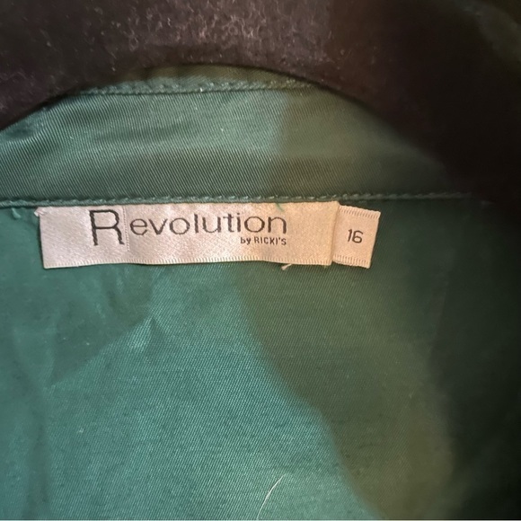 🎀 Revolution Ruffled Emerald Green Zip up Utility jacket - Picture 3 of 8
